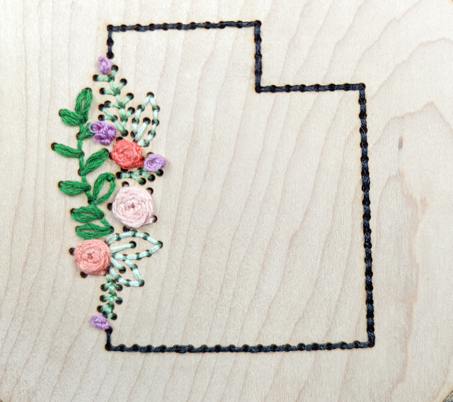 Wood State Embroidery Circle Kit