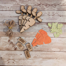 Load image into Gallery viewer, Easter Basket Carrot Name Tags
