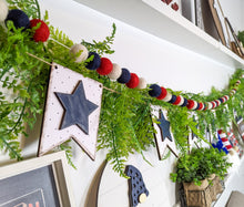 Load image into Gallery viewer, Star Garland Kit

